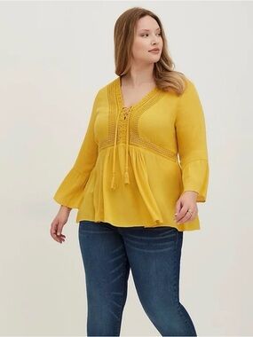 Torrid Lace Up Classic Babydoll Yellow Crinkle Gauze Boho Crochet Blouse Size 2